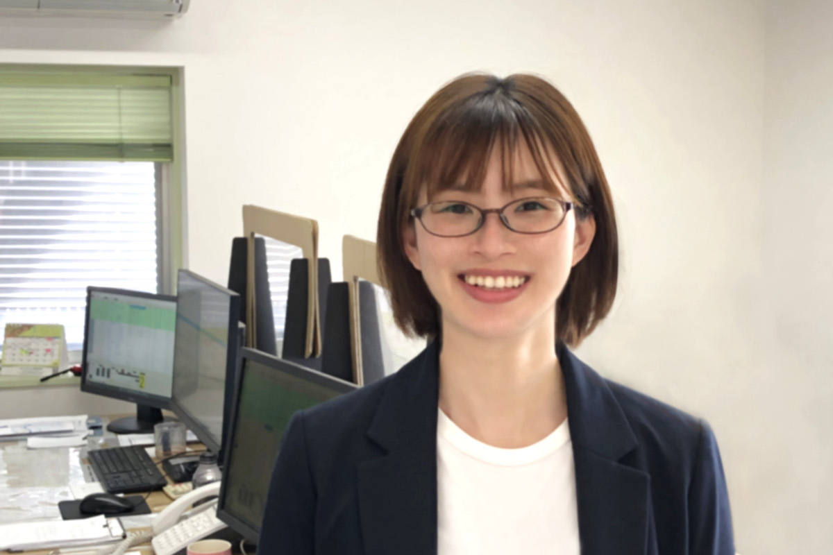 管理部門（中島さん）.jpg